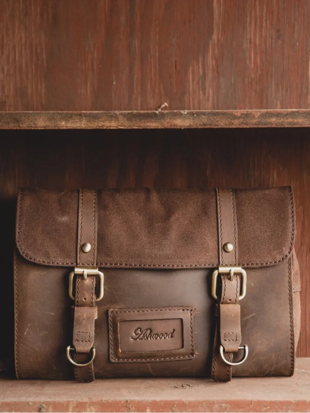 ASHWOOD - Men's Hanging Travel/Gym/Toiletry Bag - Genuine Leather and Canvas